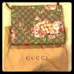 Gucci Hibiscus Floral handbag